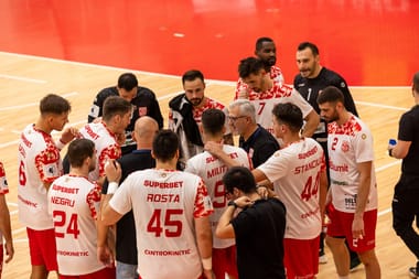 Știri de azi | Handbal masculin: Dinamo Bucureşti, al şaselea eşec consecutiv în grupa A din Liga Campionilor - Știri de azi - Page 122 | 