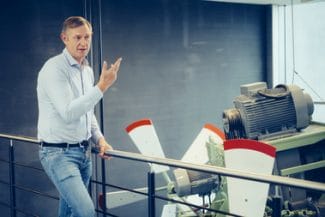 Știri de azi | Dezvoltatorul danez de proiecte eoliene şi solare Eurowind Energy vrea să ajungă la capacităţi instalate de 1 GW în România, investiţie de aproximativ 1 miliard de euro - Știri de azi | 