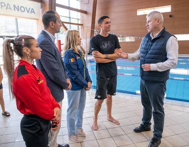 Știri de azi | “Fii şi tu campion!”. Nadia Comăneci, David Popovici, Ionuţ Lupescu şi Mihaela Cambei, la lansarea programului dedicat promovării sportului în rândul copiilor şi tinerilor – VIDEO - Știri de azi | 