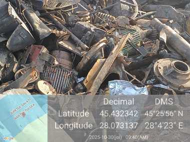 Știri de azi | Comisarii Gărzii Naţionale de Mediu au oprit un transport de deşeuri din R. Moldova, cu destinaţia Turcia / Barjele conţineau motoare dezmembrate şi deşeuri de vehicule scoase din us / Transportul a fost respins la intrarea în ţară – FOTO - Știri de azi | 