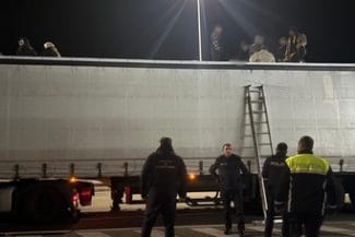 frontiera-migranti-16-octjpg - Știri de azi Știri de azi | Poliţia de Frontieră: Migraţia ilegală, în primele nouă luni, în scădere cu 80% faţă de 2023/ În acelaşi interval, au fost prinse 800 de persoane care doreau să intre ilegal în ţară şi 500 care încercau să iasă fraudulos - Știri de azi |