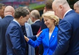 Știri de azi | Nicuşor Dan: Zi extrem de încărcată la reuniunea liderilor UE de la Bruxelles. Este important să avansăm în implementarea proiectelor de securitate şi apărare în strânsă coordonare UE-NATO - Știri de azi - Page 37 | 