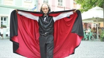 Știri de azi | INTERVIU – Gabriel Spahiu este “Dracula” în filmul lui Radu Jude: “Nu sunt un Dracula heroic sau monstruos, ci unul omenesc, plin de contradicţii, fragilităţi, poate grotesc uneori”/ FOTO/ VIDEO - Știri de azi | 