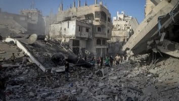 Știri de azi | Trump susţine că armistiţiul din Gaza este în vigoare, dar Israelul are dreptul să riposteze în cazul unui atac / Autorităţile sanitare din Gaza anunţă că atacurile au ucis cel puţin 26 de persoane - Știri de azi | 