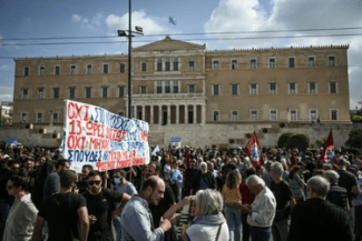 grecia-parlament-greva-munca-afppng - Știri de azi Știri de azi | Grecia aprobă legea muncii care permite zile de lucru de 13 ore, în unele cazuri - Știri de azi |