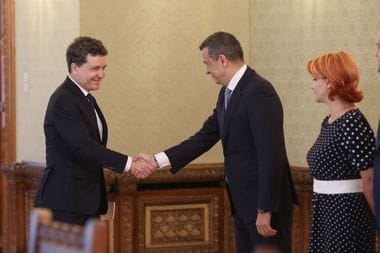grindeanunicusorjpg - Știri de azi Știri de azi | Nicuşor Dan: În măsura în care PSD va decide în 2027 că Sorin Grindeanu e propunerea de premier, nu văd de ce nu aş face această nominalizare/ Suntem într-o configuraţie politică în care stabilitatea e importantă şi stabilitatea asta nu se poate fără PSD - Știri de azi |
