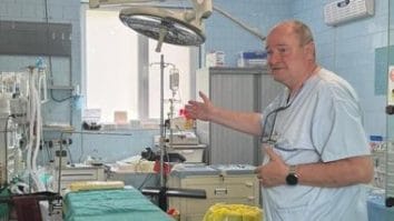 Știri de azi | 10 ANI DE LA COLECTIV – Medic de la Maternitatea Bucur: Ne rămâne o tragedie care nu a fost egalată până acum de nimic, de la accidentele din Valea Jiului, eu una de aşa amploare nu am văzut/Oricâţi ani ar trece, amintirea acelor momente rămâne pe viaţă - Știri de azi | 