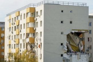 instant-explozie-rahova-04-inquam-photos-tudor-panajpg - Știri de azi Știri de azi | EXPLOZIE ÎN CAPITALĂ – CGMB a aprobat într-o şedinţă extraordinară acordarea unui ajutor financiar de 2,9 milioane de lei pentru sprijinirea persoanelor afectate de explozia puternică din Rahova - Știri de azi |