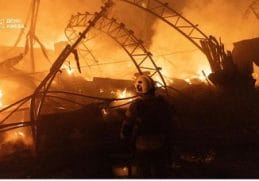 Știri de azi | Rusia atacă Kievul pentru a doua noapte la rând. Sunt cel puţin şapte răniţi - Știri de azi - Page 44 | 