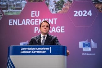 Știri de azi | Comisia Europeană va investiga informaţiile potrivit cărora spionii lui Viktor Orbán au vizat oficiali UE la Bruxelles - Știri de azi | 