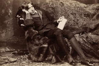 Știri de azi | Permisul de bibliotecă al lui Oscar Wilde a fost reemis la 130 de ani după ce a fost revocat din cauza condamnării sale pentru homosexualitate - Știri de azi | 