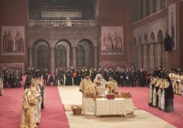 Știri de azi | TVR transmite în direct slujba de sfinţire a picturii Catedralei Naţionale - Știri de azi - Page 55 | 