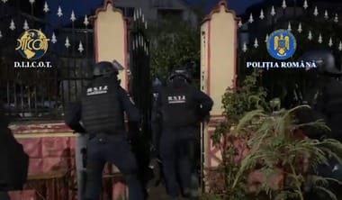 Știri de azi | Şaptesprezece percheziţii, în Bucureşti şi în şapte judeţe, la o grupare care a raportat fictiv colectarea şi reciclarea unor cantităţi de deşeuri de echipamente electrice şi electronice/ Prejudiciul depăşeşte 3,2 milioane de lei - Știri de azi | 