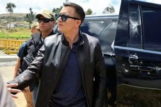 Știri de azi | Maşina în care se afla preşedintele Ecuadorului a fost atacată. Şeful statului a scăpat nevătămat – VIDEO - Știri de azi | 