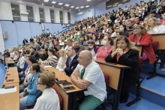 Știri de azi | Ministerul Sănătăţii: 800 de medici români vor fi instruiţi în centre niversitare din toată ţara, printr-un proiect destinat formării specialiştilor în domeniul cancerelor musculo-scheletale/ Bugetul total, aproape 20 de milioane de lei - Știri de azi | 