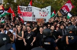 Știri de azi | Cinci arestări în timpul manifestaţiilor pro-palestiniene dinaintea unui meci de baschet la Valencia - Știri de azi | 