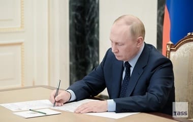 putin-plutoniu-acord-sua-tass-twjpg - Știri de azi Știri de azi | Putin pune capăt unui acord pe care l-a semnat cu SUA în urmă cu 25 de ani privind retratarea plutoniului. Fiecare parte se angaja să recicleze 24 de tone de plutoniu din Războiul Rece în combustibil pentru energie nucleară, echivalentul a 17.000 de arme - Știri de azi |