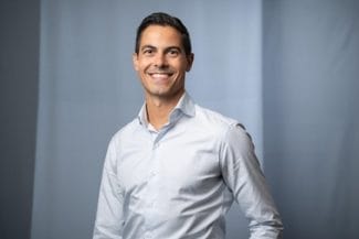 Știri de azi | Surpriză în alegerile olandeze. Partidul centrist D66 conduce în sondajele la ieşirea de la urne, cu un uşor avantaj faţă de extrema dreaptă. Rob Jetten ar putea să devină cel mai tânăr şi primul prim-ministru homosexual declarat al Ţărilor de Jos - Știri de azi | 