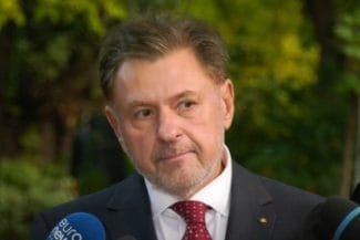 Știri de azi | Alexandru Rafila: Congresul PSD, pe 7 noiembrie / Echipa de conducere va cuprinde 5 prim-vicepreşedinţi, 8 vicepreşedinţi regionali şi 12 pe diverse domenii / Statutul PSD, modificat pentru a scoate termenul progresist - Știri de azi | 