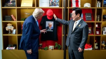 Știri de azi | SUA vor împărtăşi Coreei de Sud tehnologia necesară pentru ca Seulul să-şi construiască un submarin cu propulsie nucleară, afirmă Trump - Știri de azi | 