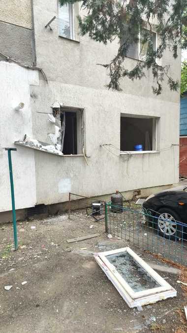 Știri de azi | Constanţa: Explozie urmată de un incendiu la parterul unui bloc de garsoniere din Murfatlar – FOTO - Știri de azi | 