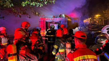 whatsapp-image-2025-10-28-at-20-04-04jpg - Știri de azi Știri de azi | Incendiu într-un apartament din Drobeta Turnu Severin plin de deşeuri / 40 de oameni s-au autoevacuat, şase fiind evacuaţi de echipele de căutare-salvare - Știri de azi |