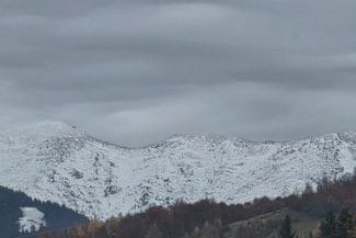 Știri de azi | Maramureş: Acţiune a Salvamont pentru recuperarea a doi ucraineni, tată şi fiu. Intervenţia, în condiţii foarte dificile - Știri de azi | 