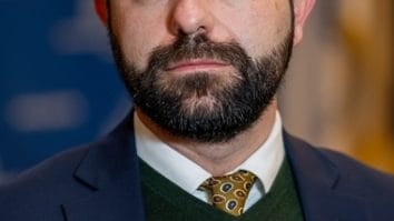 Știri de azi | Radu Burnete spune că, „dacă ne uităm corect la TVA, s-a colectat în plus, nu fenomenal” şi explică de ce nu sunt relevante calculele privind încasarea de TVA din ultimele luni - Știri de azi | 