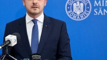 Știri de azi | Rogobete, despre ancheta privind certificatele de medic specialist care ar fi eliberate în fals: S-au sigilat birourile din Ministerul Sănătăţii unde se fac percheziţii / Voi înainta Parchetului documentele solicitate - Știri de azi | 