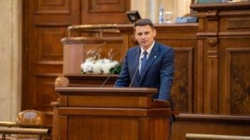 Știri de azi | Abrudean, despre pensiile magistraţilor: Din discuţiile pe care le-am avut cu premierul, am înţeles că există flexibilitate la perioada de tranziţie, de a depăşi cei 10 ani. Cred că aici lucrurile pot fi discutate. Legat de cuantum, am înţeles că nu - Știri de azi | 
