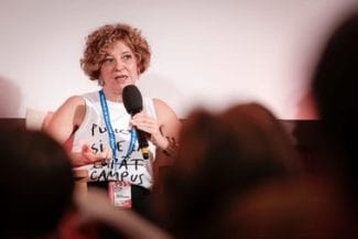 Știri de azi | Oana Gheorghiu: Atâta vreme cât voi fi în acest guvern, pe poziţia aceasta de independent şi cu dorinţa de a face lucruri, vă spun sută la sută că nu o să intru în niciun partid - Știri de azi | 