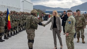 Știri de azi | MApN: Militari români din Bosnia şi Herţegovina, apreciaţi de Kaja Kallas, Înaltul Reprezentant al UE pentru Afaceri Externe şi Politica de Securitate şi Vicepreşedinte al Comisiei Europene - Știri de azi | 