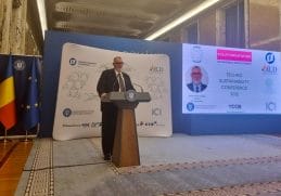 Adrian-Victor Vevera, Director General ICI București, susținând un discurs la Techno Sustainability Conference 2025, în cadrul Palatului Victoria.