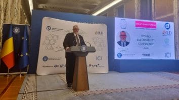 Adrian-Victor Vevera, Director General ICI București, susținând un discurs la Techno Sustainability Conference 2025, în cadrul Palatului Victoria.