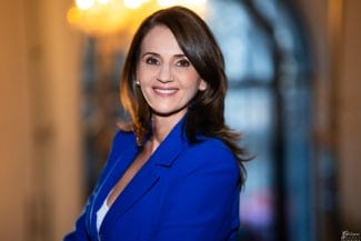 Știri de azi | Anca Alexandrescu, în dialog cu oamenii din Piața Obor | 