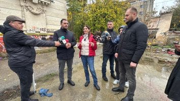 Știri de azi | Mihai Enache: „Facem dreptate pentru București!” – Patrimoniul Capitalei, între ruină și nepăsare | Mihai Enache si Anca Alexandrescu in Parcul IOR