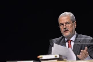 Știri de azi | Adrian Năstase, despre participarea la Congresul PSD: Nu este doar un gest politic, ci o decizie de conştiinţă / Este timpul să redăm PSD forţa şi claritatea care l-au făcut, de-a lungul istoriei, un pilon al stabilităţii şi al echilibrului social - Știri de azi | 