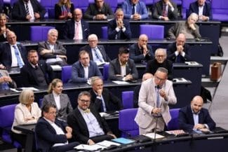 afd-celula-adormita-prorusa-tw1jpg - Știri de azi Știri de azi | Partidul de extremă dreapta Alternativa pentru Germania, acuzat în Bundestag de faptul că are înăuntrul său o o ”celulă adormită prorusă” şi se serveşte de dreptul parlamentar pentru a transmite informaţii sensibile Moscovei - Știri de azi |