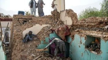 Știri de azi | Bilanţul cutremurului din Afganistan, revizuit de autorităţi la 27 de morţi şi 956 de răniţi. Operaţiunile de salvare, încheiate - Știri de azi | 