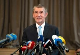 Știri de azi | Cehia – Miliardarul Andrej Babiš, câştigătorul alegerilor legislative, a încheiat un acord de coaliţie cu extrema dreaptă - Știri de azi - Page 4 | 