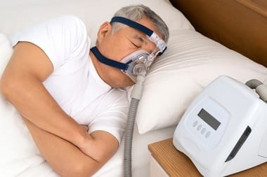 apnee-obstructiva-chatgpt-image-nov-6-2025-11-49-32-amjpg - Știri de azi Știri de azi | Apneea obstructivă de somn, asociată cu un risc crescut de microhemoragii cerebrale - Știri de azi |