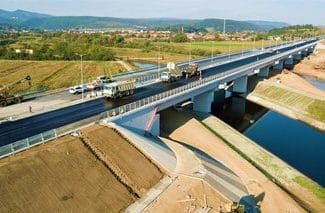 Știri de azi | Pistol, CNAIR: Stadiul fizic pe şantierul celor două viaducte de pe subsecţiunea Nădăşelu – Mihăeşti a Autostrăzii Transilvania a depăşit 35% - Știri de azi | 