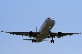 avionjpg - Știri de azi Știri de azi | SUA: Sute de zboruri sunt anulate, vineri, pe măsură de shutdown-ul continuă - Știri de azi |