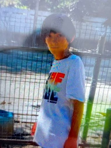 Știri de azi | UPDATE – Copil de 11 ani din judeţul Dâmboviţa, dat dispărut. Părinţii au relatat că se aflau cu el în apropierea unei păduri, când băiatul a fugit/ Băiatul a fost găsit - Știri de azi | 