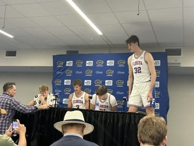 Știri de azi | 2,36 m la 19 ani: Olivier Rioux a devenit cel mai înalt jucător din istoria baschetului universitar american – VIDEO - Știri de azi - Page 108 | 