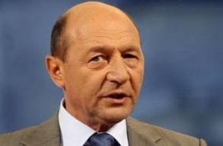 Știri de azi | Traian Băsescu: Sunt destui care se ocupă să facă aşa-numitul… un lobby pe bani, adică să dea şpăgi la demnitari. Foarte mulţi oameni din comunitatea de afaceri spun că a ajuns corupţia la un nivel inimaginabil - Știri de azi | 