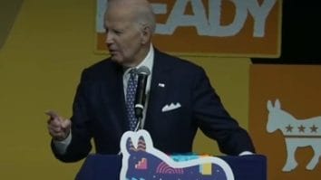 Știri de azi | Într-o şarjă critică aspră, Joe Biden îl acuză pe Donald Trump că a „distrus” democraţia - Știri de azi | 