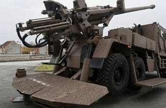 caesar-bfmtvjpg - Știri de azi Știri de azi | Croaţia urmează să cumpere 18 tunuri de tip Caesar din Franţa, un contract estimat la 320 mil. €. Livrarea tunurilor, prevăzută în 2029. Zagrebul urmează să-şi modernizeze armata cu 44 de tancuri de tip Leopard 2A8, 420 de camioane TATRA şi sisteme de pro - Știri de azi |