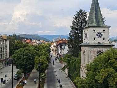 Știri de azi | NE/RE-VĂZUT: Muscel, la final – Nouă poveşti de realitate augmentată au pus în dialog trecutul şi prezentul şi au transformat istoria Câmpulungului - Știri de azi - Page 90 | 