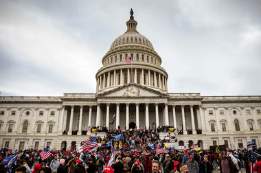 Știri de azi | Trump denunţă ”jurnalişti corupţi” în scandalul montajului contestat al BBC - Știri de azi | 